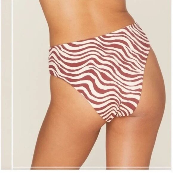 Andie Swim The Hipster Bottom Bias Striped Truffle Eco Nylon Size Medium - Picture 7 of 9
